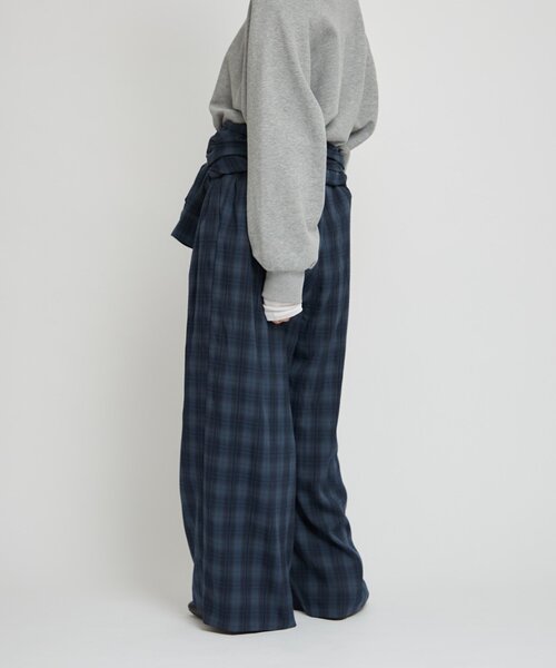 WILLOW(ウィロー)の「【willow】オンブレチェックオールインワン(サロペット/オーバーオール・レディース・ネイビー/アイボリー・ONE SIZE)」の17枚目の写真