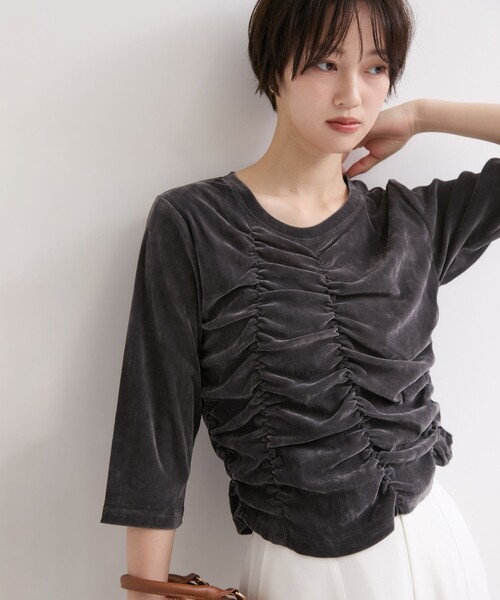 le cercle ADAM ET ROPE'(ルセルクルアダムエロペ)の「シアーベロアギャザートップス(Tシャツ/カットソー・レディース・ダークブラウン/チャコールグレー・FREE)」の13枚目の写真