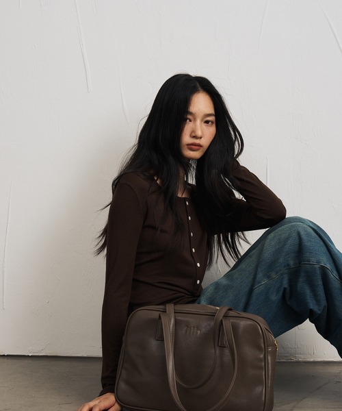 JOCOSA(ジョコサ)の「ウール混 ヘンリーネックトップス(Tシャツ/カットソー・レディース・ブルー/ブラウン/ブラック/アイボリー/グレー/アイボリー系1/グレー系その他・M/L)」の11枚目の写真