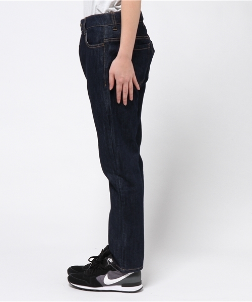 N.(N. Natural Beauty Basic)(エヌエヌナチュラルビューティーベーシック)の「テーパードデニム(デニムパンツ・レディース・ホワイト/ネイビー/ブルー・MEDIUM/SMALL)」の5枚目の写真