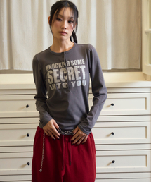 SECRET LETTERING ヘンリーネック 長袖 チャコール