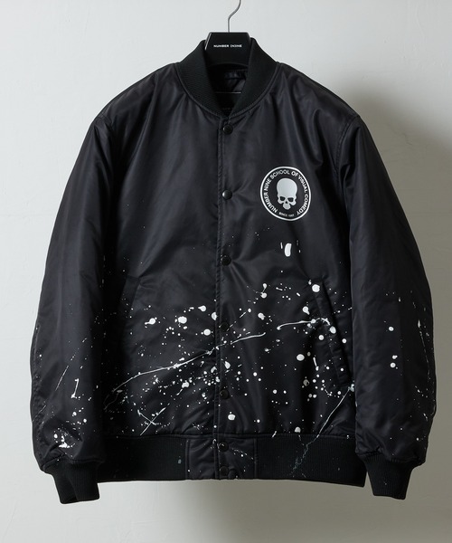NUMBER (N)INE(ナンバーナイン)の「HAND PAINTED NYLON INSULATION STADIUM JACKET / ハンドペイント ナイロン ロゴプリント 裏キルティング 中綿 スタジャン(スタジャン・メンズ・ブラック系2/ブラック系1/ブラック系3・2/3/4)」の4枚目の写真