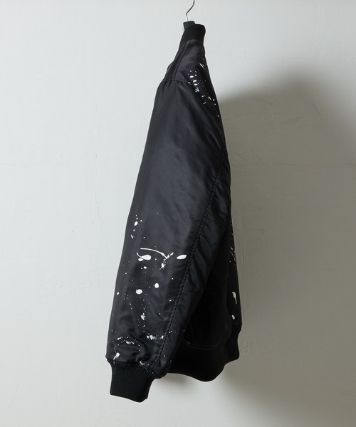 NUMBER (N)INE(ナンバーナイン)の「HAND PAINTED NYLON INSULATION STADIUM JACKET / ハンドペイント ナイロン ロゴプリント 裏キルティング 中綿 スタジャン(スタジャン・メンズ・ブラック系2/ブラック系1/ブラック系3・2/3/4)」の19枚目の写真
