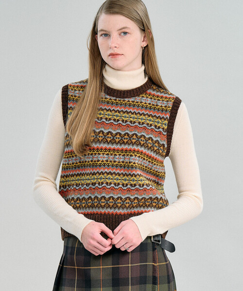 Morris & Sons(モリスアンドサンズ)の「MORRIS & SONS | フェアアイル クルーネックベスト WOMEN(ベスト・レディース・ブルー系その他/ブラウン系その他・F)」の3枚目の写真