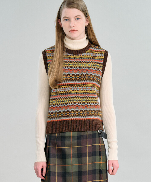 Morris & Sons(モリスアンドサンズ)の「MORRIS & SONS | フェアアイル クルーネックベスト WOMEN(ベスト・レディース・ブルー系その他/ブラウン系その他・F)」の16枚目の写真