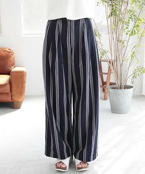 one after another NICE CLAUP（ワンアフターアナザーナイスクラップ）の「２つ釦ワイドパンツ（その他パンツ・レディース・その他1/その他2/オフホワイト/グレー/ワンウォッシュ・FREE）」の5枚目の写真