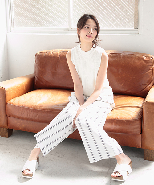 one after another NICE CLAUP（ワンアフターアナザーナイスクラップ）の「２つ釦ワイドパンツ（その他パンツ・レディース・その他1/その他2/オフホワイト/グレー/ワンウォッシュ・FREE）」の20枚目の写真