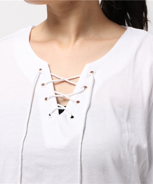 VENCEEXCHANGE（ヴァンスエクスチェンジ）の「胸レースアップT     （Tシャツ/カットソー・レディース・オリーブ/オフホワイト/ブラック・MEDIUM）」の7枚目の写真