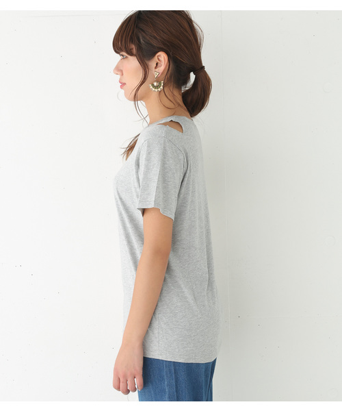 SLY(スライ)の「ROUGHカットアウトショルダーT/SH(Tシャツ/カットソー・レディース・トップグレー/ホワイト/マルチ/ブラック・FREE)」の12枚目の写真