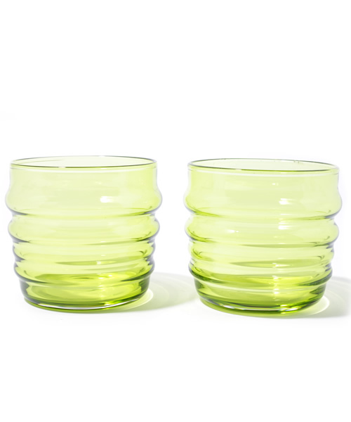 marimekko（マリメッコ）の「Sukat Makkaralla / TUMBLER（グラス/マグカップ/タンブラー・レディース・スモークグレー/クリア/ライラック/グリーン/イエロー/ターコイズブルー/レッド/オリーブ・FREE）」の4枚目の写真