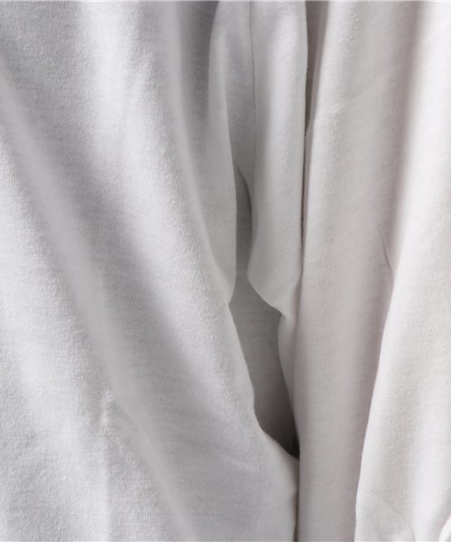 Pierrot（ピエロ）の「コットン100％ バルーンスリーブ Tシャツ（Tシャツ/カットソー・レディース・チャコールグレー/ホワイト×ブラック/ブラック/カーキ/ネイビー/ホワイト/キャメル・L/M）」の21枚目の写真