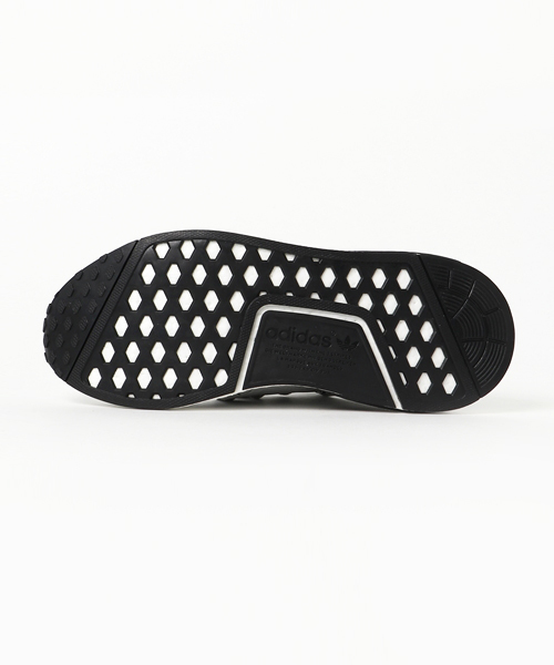 adidas(アディダス)の「adidas Originals NMD_XR1 PK(スニーカー・メンズ・グレー/ブラック・26/27/28)」の4枚目の写真