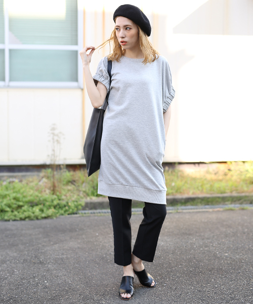 select MOCA(セレクトモカ)の「【DISSU】ギャザリングスリーブドロップショルダー両ポケット付きヘムリブスウェット膝丈ワンピース(ワンピース)」|ヘザーグレー