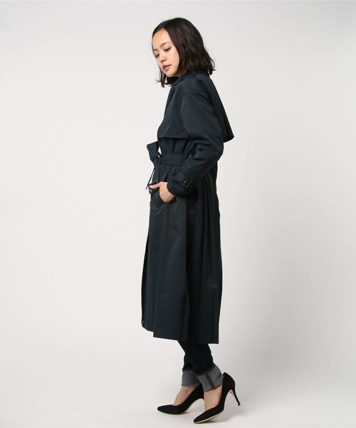 Khaju(カージュ)の「Khaju:バックプリーツトレンチコート ◇(トレンチコート・レディース・ネイビー/ベージュ・36/38)」の16枚目の写真