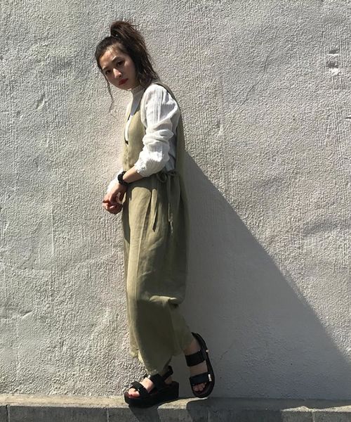 CIAOPANIC（チャオパニック）の「リネンサロペット（サロペット/オーバーオール・レディース・ベージュ/カーキ・FREE）」の13枚目の写真