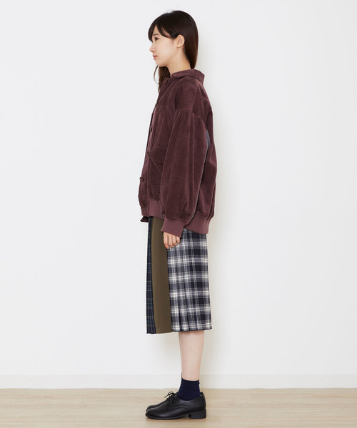 POU DOU DOU（プードゥドゥ）の「ビッグポケットコーデュロイブルゾン（ブルゾン・レディース・ダークグレー/ボルドー/オートミール・3）」の14枚目の写真