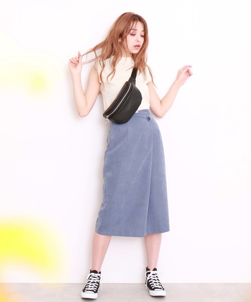 FREE'S MART（フリーズマート）の「フェイクファーボディバック（ボディバッグ/ウエストポーチ・レディース・ブラック/ベージュ/ブルー・ﾌﾘ-）」の19枚目の写真