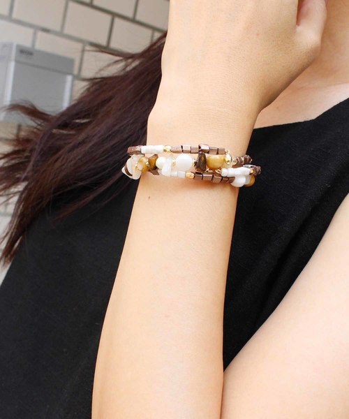 MODE ROBE（モードローブ）の「3連ストーンビーズブレスレット（ブレスレット・レディース・ブラウン/ミント/ネイビー/ターコイズブルー/ピンク・FREE）」の8枚目の写真