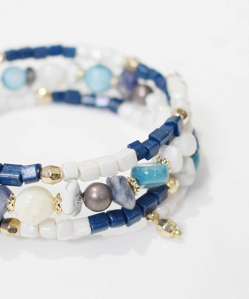 MODE ROBE（モードローブ）の「3連ストーンビーズブレスレット（ブレスレット・レディース・ブラウン/ミント/ネイビー/ターコイズブルー/ピンク・FREE）」の11枚目の写真