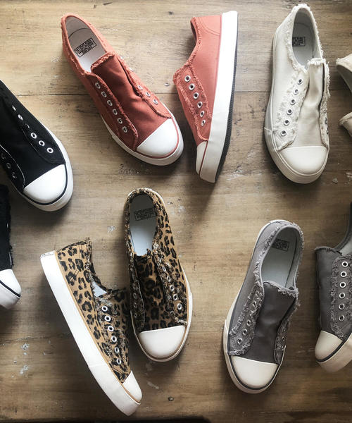 coen（コーエン）の「【ムック本掲載・3/1ヒルナンデス！放映】キャンバススリッポン（スニーカー）（スニーカー・レディース・ネイビー/ホワイト/ライラック/ベージュ/ブラック/グレー/オレンジ/ナチュラル/ブラウン・X-SMALL/X-LARGE/SMALL/MEDIUM/LARGE）」の10枚目の写真