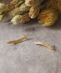 【 illegal wonderland 】 3カーブ ピアス