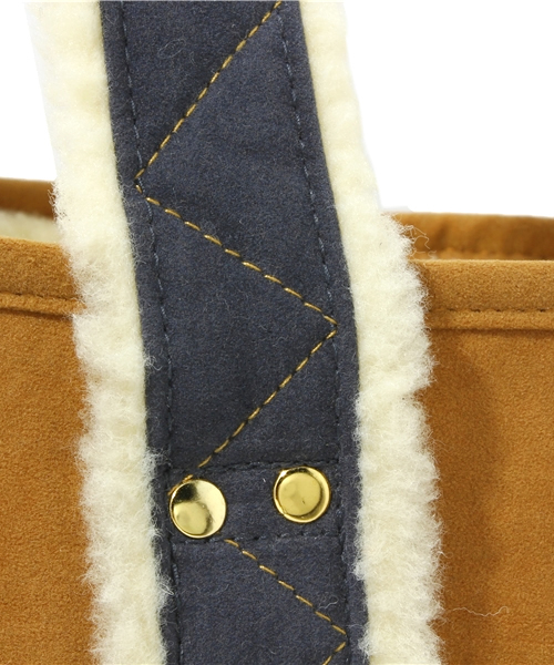 Khaju（カージュ）の「casselini:フェイクムートンバッグ（トートバッグ・レディース・キャメル/ブラウン・ONE SIZE）」の5枚目の写真