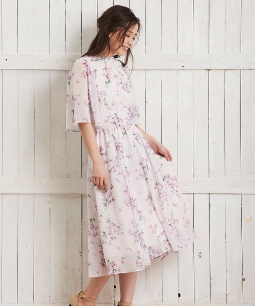 Noela（ノエラ）の「デルフィニウムブーケ柄ワンピ（ワンピース
