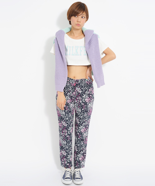 MILKFED.（ミルクフェド）の「CROPPED S/S TEE MILKFED（Tシャツ/カットソー・レディース・ホワイト/アッシュグレー/ライトパープル・MEDIUM/SMALL）」の4枚目の写真