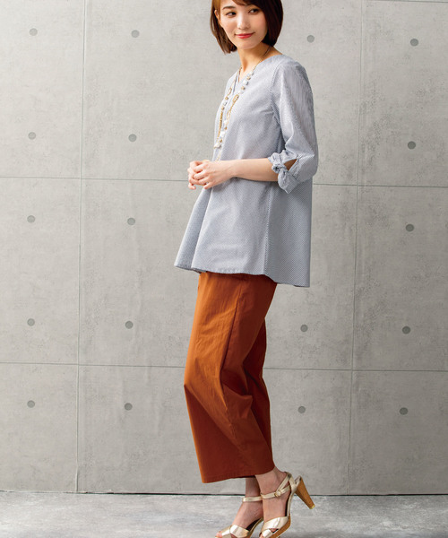BELLUNA（ベルーナ）の「袖リボン使いＶネックストライプブラウス（シャツ/ブラウス・レディース・ネイビー/ブルー・MEDIUM/LARGE/X-LARGE）」の4枚目の写真