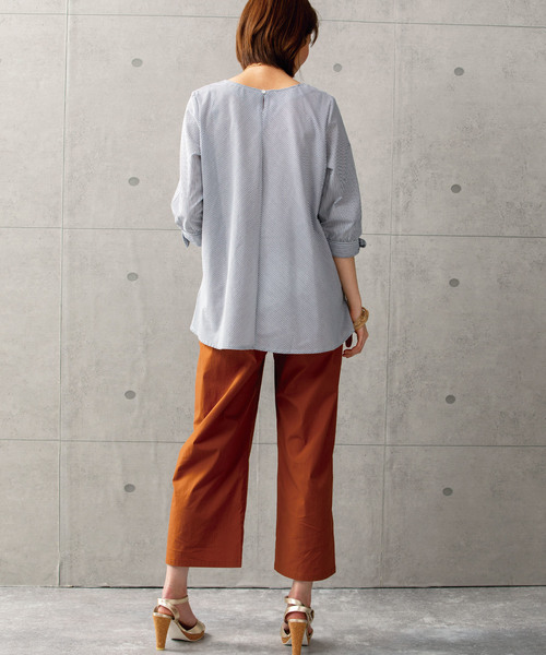 BELLUNA（ベルーナ）の「袖リボン使いＶネックストライプブラウス（シャツ/ブラウス・レディース・ネイビー/ブルー・MEDIUM/LARGE/X-LARGE）」の5枚目の写真