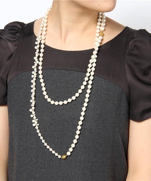 LAUTREAMONT（ロートレアモン）の「3WAY パールネックレス（ネックレス・レディース・ホワイト×ゴールド/オフホワイト・FREE/9号）」の5枚目の写真