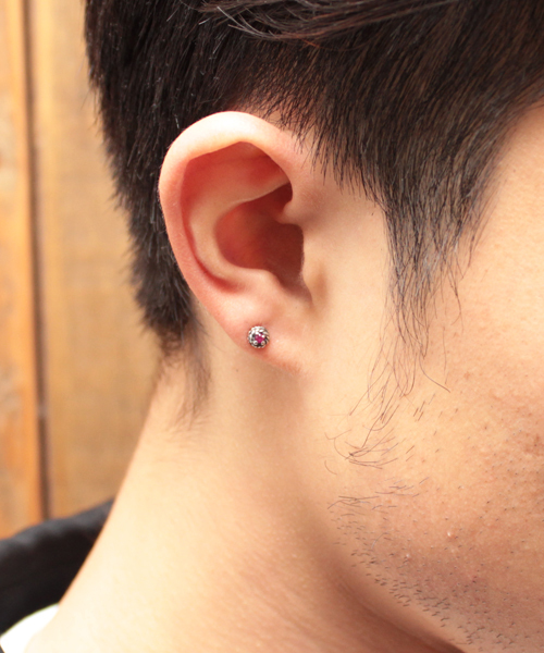 ROTAR（ローター）の「ピアス/アメシスト/誕生石（ピアス（片耳用）・メンズ・シルバー・FREE）」の3枚目の写真