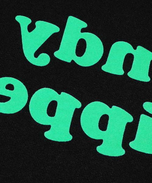 Candy Stripper（キャンディストリッパー）の「CANDY LOGO HOODIE（パーカー・レディース・ブラック/オフホワイト/ヘザーグレー・2）」の13枚目の写真