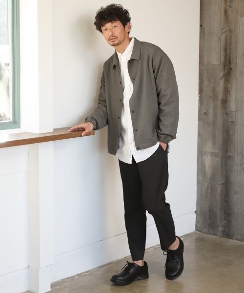 GLOBAL WORK(グローバルワーク)の「ライトウェイトWARMコーチジャケット/856563(その他アウター・メンズ・ブラック/チャコールグレー・MEDIUM/LARGE)」の3枚目の写真