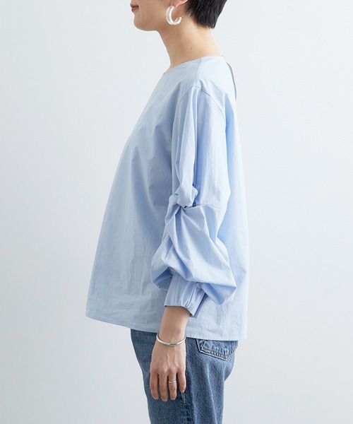 ADAM ET ROPE'（アダムエロペ）の「バックベルト袖ボリュームブラウス（シャツ/ブラウス・レディース・ホワイト/ブルー系その他4・FREE）」の8枚目の写真
