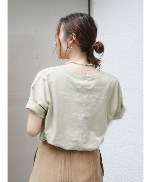 Ungrid（アングリッド）の「バックエンブロイダリールーズTee（Tシャツ/カットソー・レディース・チャコールグレー/パープル/オフホワイト/カーキ・FREE）」の4枚目の写真