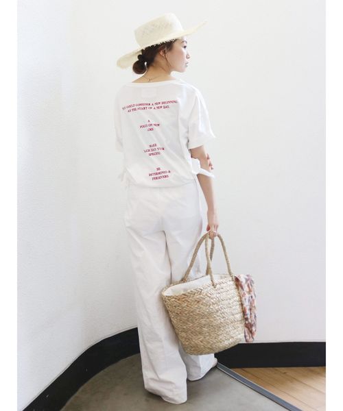Ungrid（アングリッド）の「バックエンブロイダリールーズTee（Tシャツ/カットソー・レディース・チャコールグレー/パープル/オフホワイト/カーキ・FREE）」の5枚目の写真