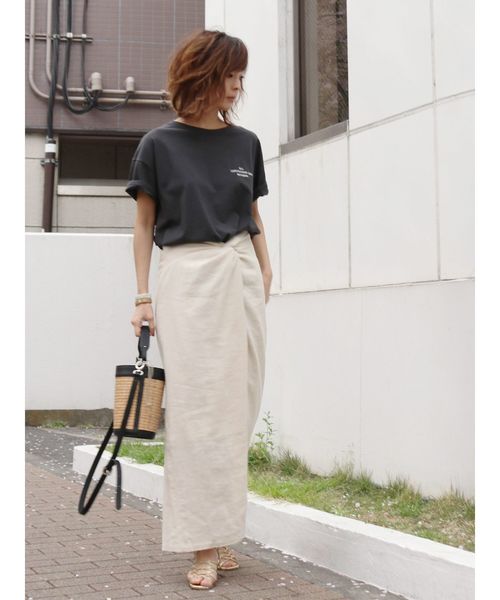 Ungrid（アングリッド）の「バックエンブロイダリールーズTee（Tシャツ/カットソー・レディース・チャコールグレー/パープル/オフホワイト/カーキ・FREE）」の8枚目の写真