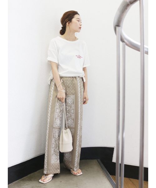 Ungrid（アングリッド）の「バックエンブロイダリールーズTee（Tシャツ/カットソー・レディース・チャコールグレー/パープル/オフホワイト/カーキ・FREE）」の7枚目の写真