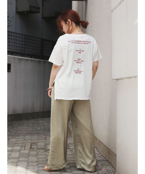 Ungrid（アングリッド）の「バックエンブロイダリールーズTee（Tシャツ/カットソー・レディース・チャコールグレー/パープル/オフホワイト/カーキ・FREE）」の16枚目の写真