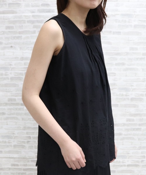 ap retro(アプレトロ)の「カットワーク刺繍ブラウス【ZOZO限定アイテム】(シャツ/ブラウス・レディース・ブラック/グレー/ピンク/アイボリー/グリーン・FREE)」の3枚目の写真