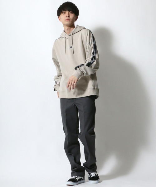 Kappa（カッパ）の「【Kappa】 オーバーサイズ 刺繍/ テープ スウェットパーカー/フーディー（パーカー・メンズ・ベージュ/ブラック/ホワイト/ベージュ系その他/ホワイト系その他/ブラック系その他・M/L/XL）」の8枚目の写真