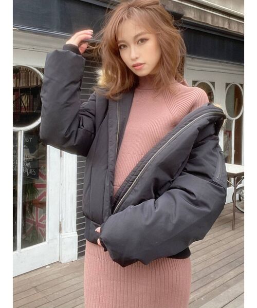 RESEXXY(リゼクシー)の「【IS】ショートダウンジャケット(ダウンジャケット/コート・レディース・ブラック/カーキ・FREE)」の4枚目の写真