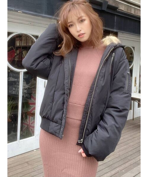 RESEXXY(リゼクシー)の「【IS】ショートダウンジャケット(ダウンジャケット/コート・レディース・ブラック/カーキ・FREE)」の5枚目の写真