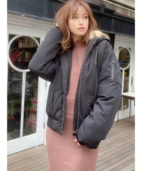 RESEXXY(リゼクシー)の「【IS】ショートダウンジャケット(ダウンジャケット/コート・レディース・ブラック/カーキ・FREE)」の6枚目の写真