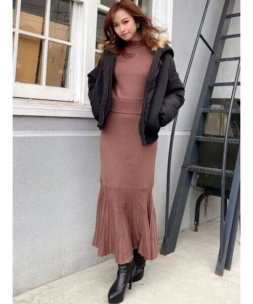 RESEXXY(リゼクシー)の「【IS】ショートダウンジャケット(ダウンジャケット/コート・レディース・ブラック/カーキ・FREE)」の9枚目の写真