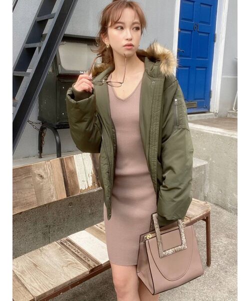 RESEXXY(リゼクシー)の「【IS】ショートダウンジャケット(ダウンジャケット/コート・レディース・ブラック/カーキ・FREE)」の13枚目の写真