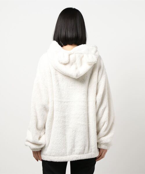 Honey Cinnamon（ハニーシナモン）の「くま耳ボアプルパーカー