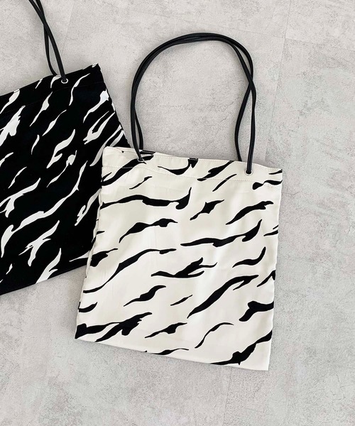 FREE'S MART（フリーズマート）の「イージーバッグ（トートバッグ・レディース・ホワイト系その他/ブラック系その他・ﾌﾘ-）」の8枚目の写真