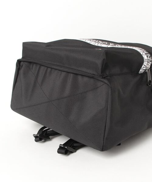 Calvin Klein Jeans Accessory（カルバン・クラインジーンズアクセサリー）の「ワードマーク ロゴ バックパック（バックパック/リュック・メンズ・ブラック・FREE）」の5枚目の写真